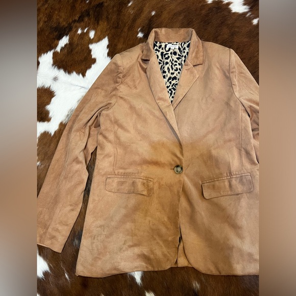 Tan suede blazer w/leopard print lining. Cuffs can be turned up or worn down. - Picture 2 of 3